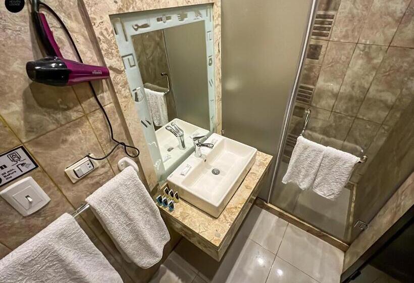 اتاق استاندارد چهارنفره با بالکن, Giza Pyramids View Inn