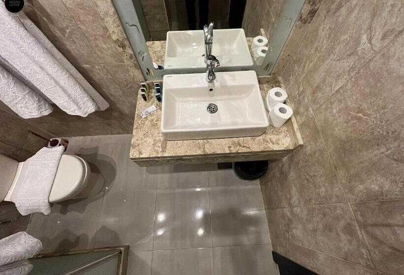 اتاق استاندارد چهارنفره با بالکن, Giza Pyramids View Inn