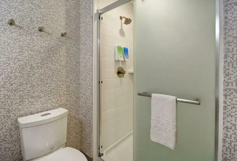 キングサイドベッドのスタンダードワンルーム, Home2 Suites By Hilton Jekyll Island