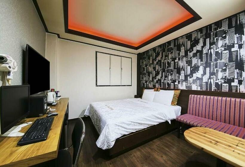 디럭스 룸, K2 Motel