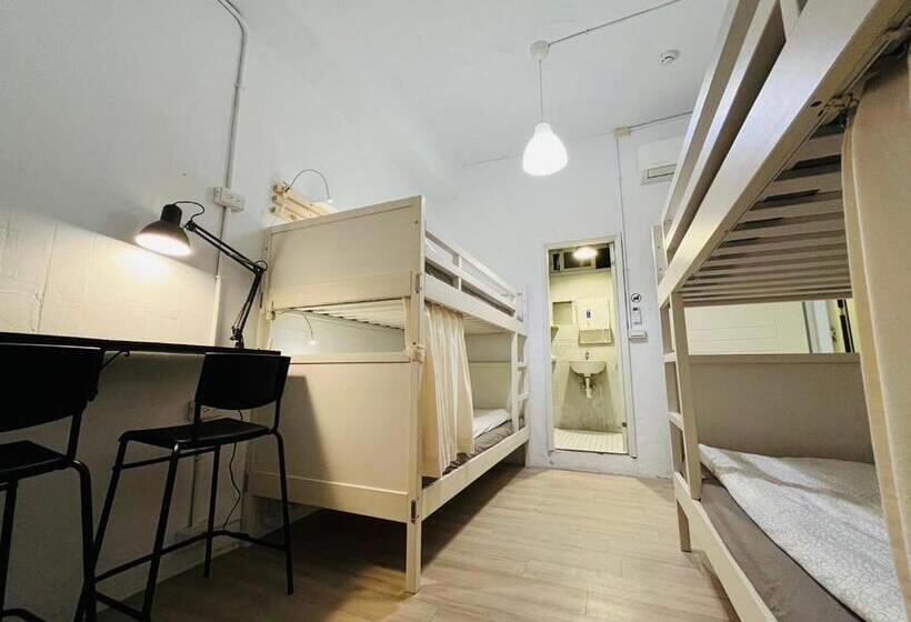 اتاق خانوادگی, Ruifang Yi Hostel