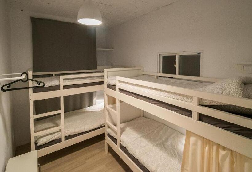 تختخواب در اتاق مشترک, Ruifang Yi Hostel