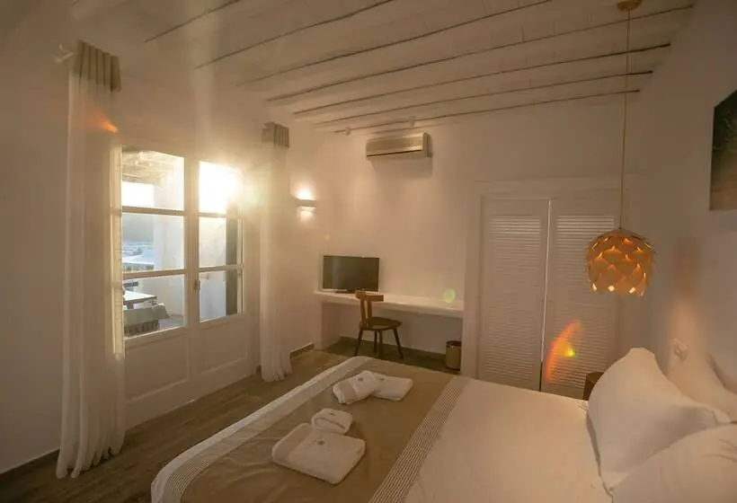 オーシャンビュースイート, Seethrough Mykonos Suites