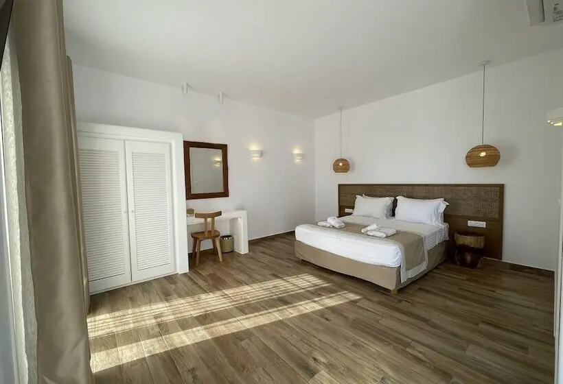 サイドシービュージュニアスイート, Seethrough Mykonos Suites