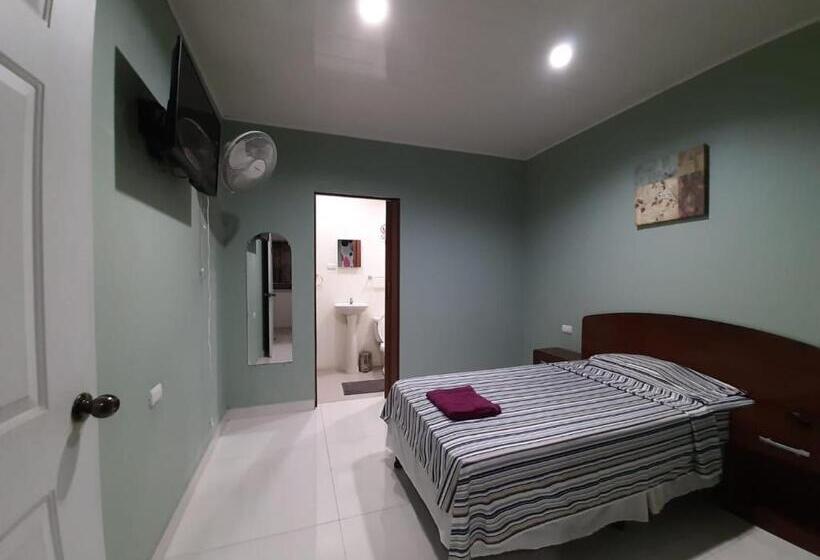 غرفة قياسية, Casa Blanca