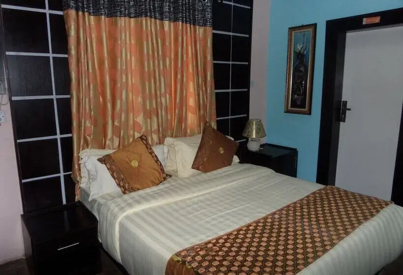 اتاق استاندارد, Galpin Suites