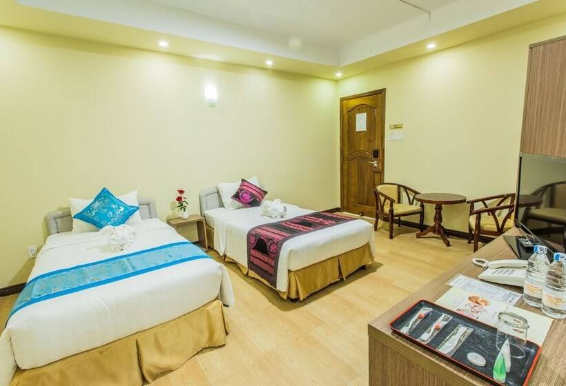 اتاق لوکس, Golden Gate China Town