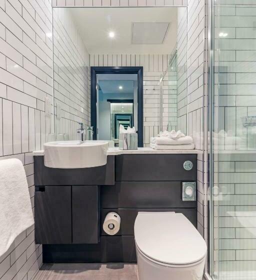 חדר סטנדרט, The Hendrick Smithfield