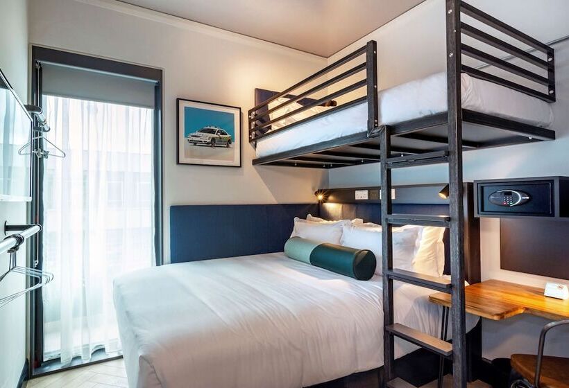 חדר סטנדרט, The Hendrick Smithfield