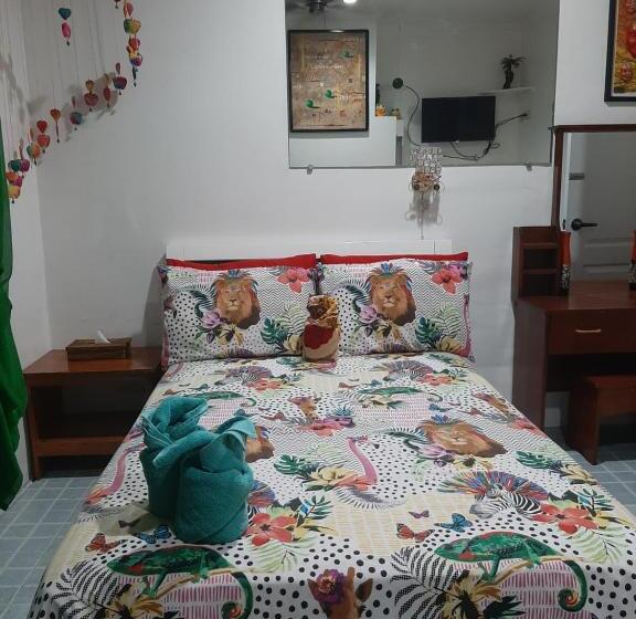 اتاق لوکس سه تخته, Lala Panzi Bed And Breakfast