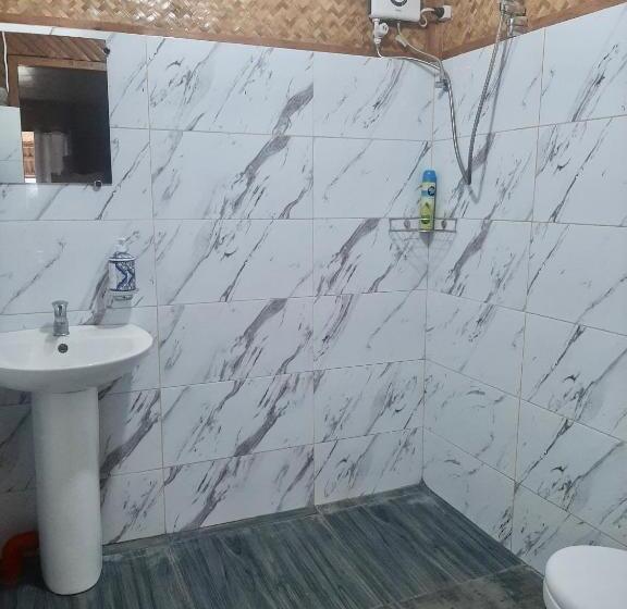 اتاق لوکس خانوادگی, Lala Panzi Bed And Breakfast