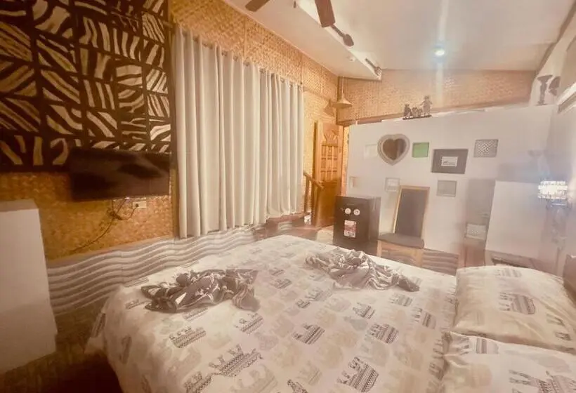 デラックスルーム, Lala Panzi Bed And Breakfast