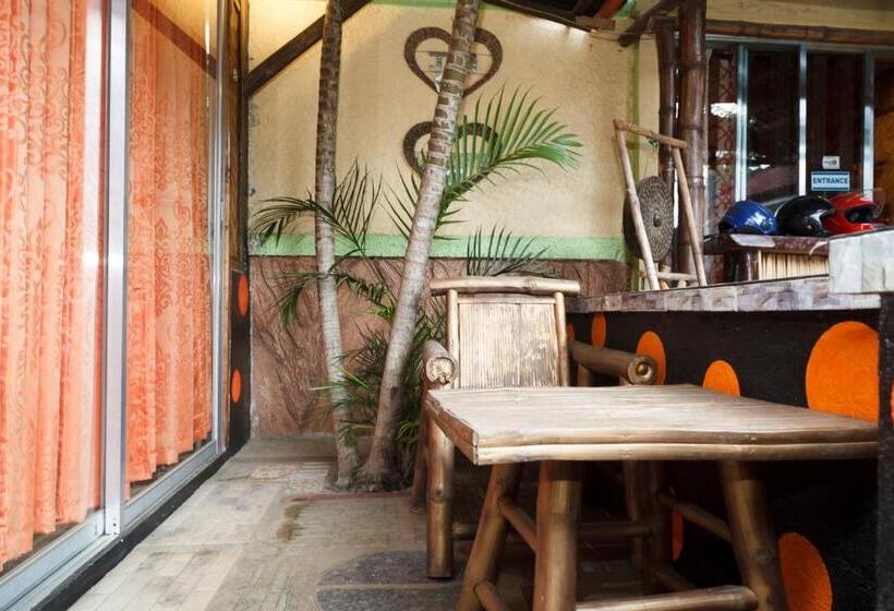 اتاق لوکس, Lala Panzi Bed And Breakfast