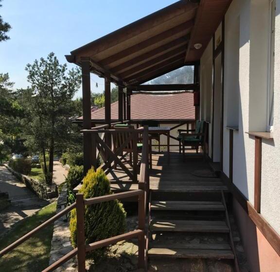 شاليه غرفة نوم واحدة, Ow Ameba