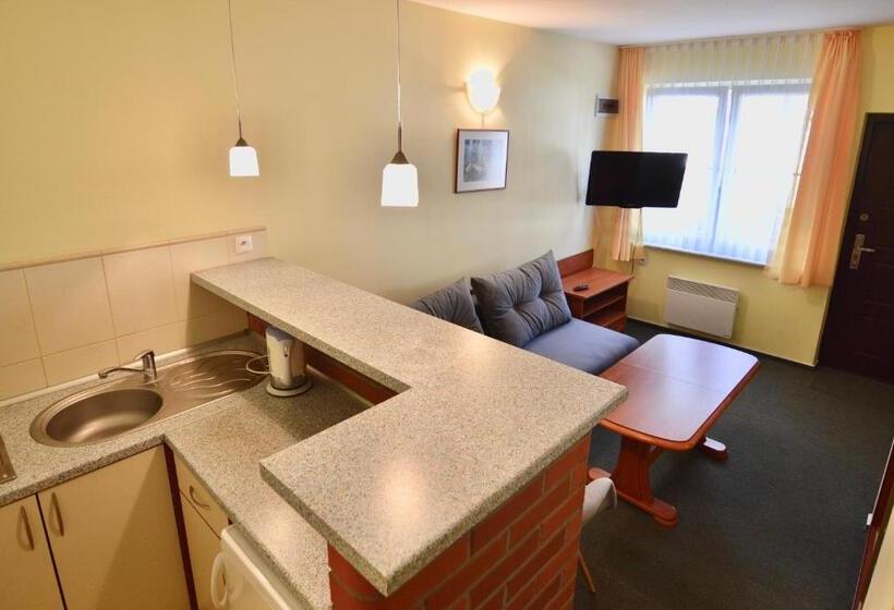 شاليه غرفة نوم واحدة, Ow Ameba