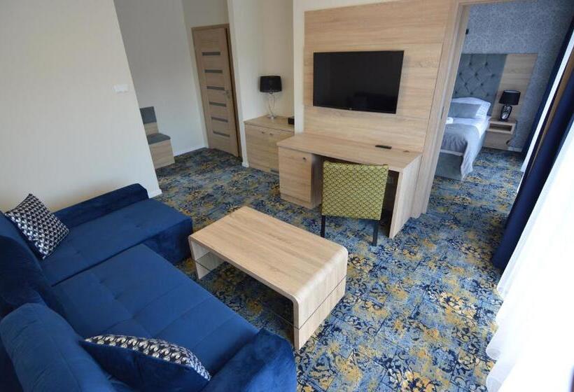 جناح مزوَّد بشرفة, Ow Ameba