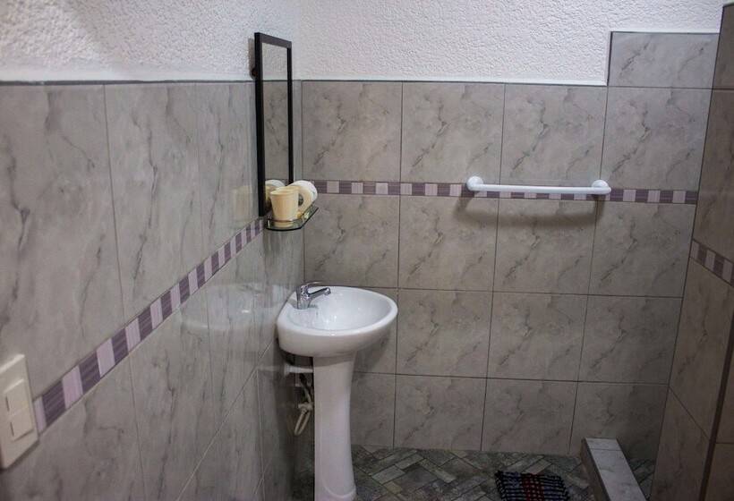 اتاق استاندارد با بالکن, Sunville Hotel And Restaurant