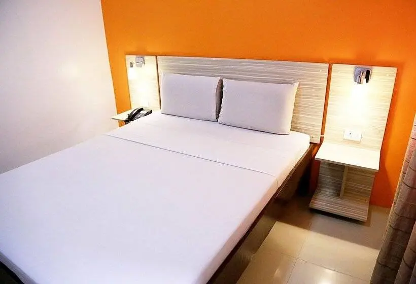 スタンダードルーム, Travelbee Fuente Inn