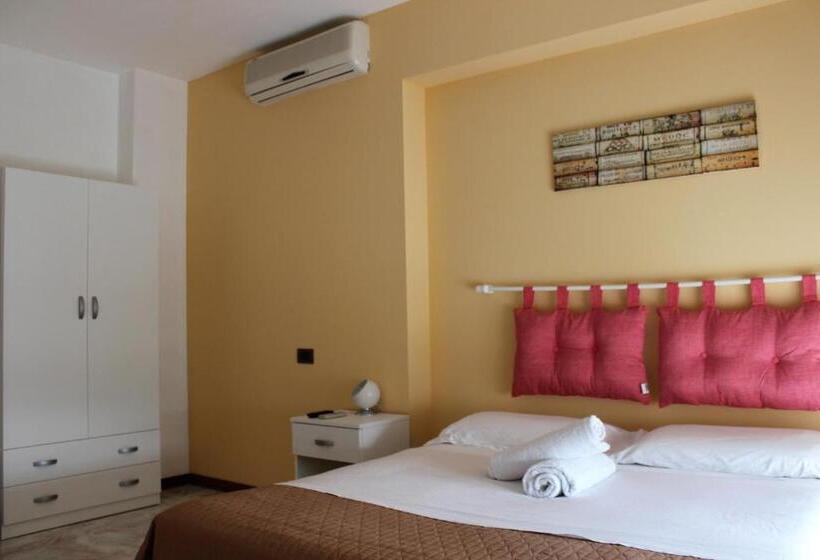 Triple Room Sea View, Casa Chiarenza