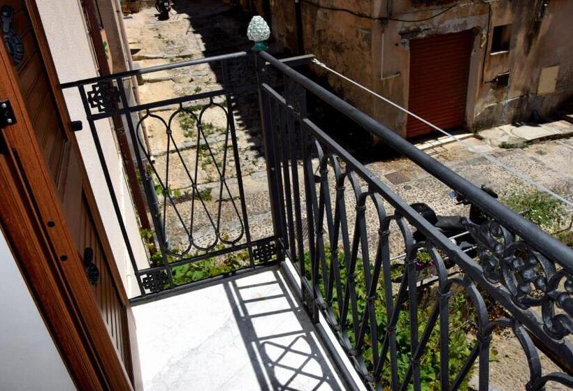 발코니 디럭스 룸, La Casa Del Geko