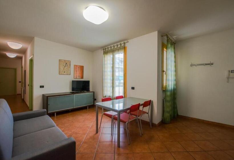 Apartamento 2 Dormitórios, Residence Corso Monferrato
