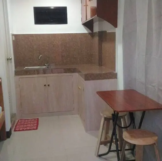 اتاق استاندارد, Sealor Pension House
