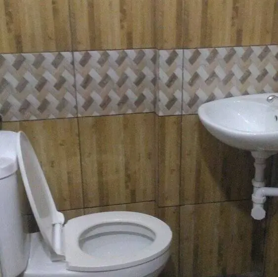 Economy Triple Room, Sealor Pension House