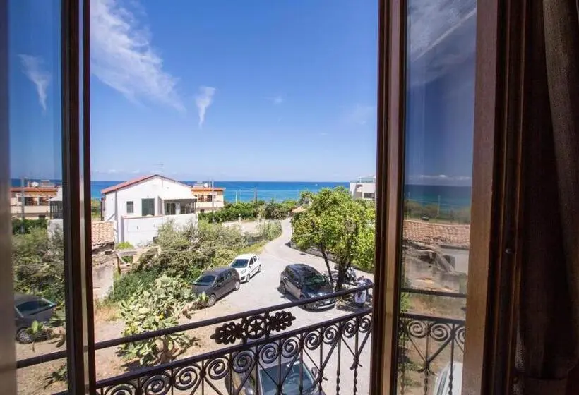 オーシャンビュースタンダードルーム, Villa Margherita