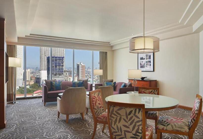سوئیت با تخت بزرگ, Sheraton Manila Bay