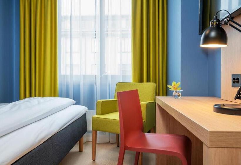 اتاق استاندارد یک نفره, Thon Hotel Astoria