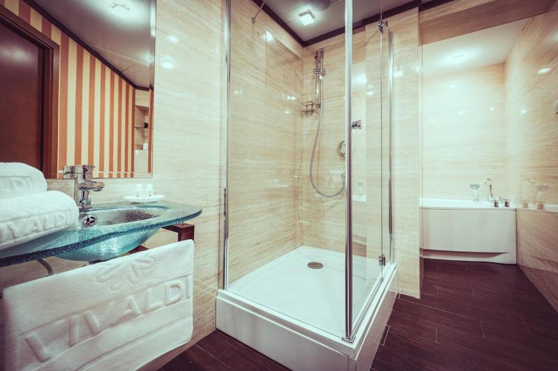 اتاق لوکس, Vivaldi