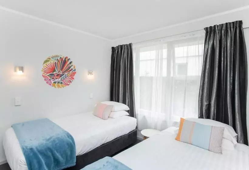 سوییت خانوادگی, Waikanae Beach Motel