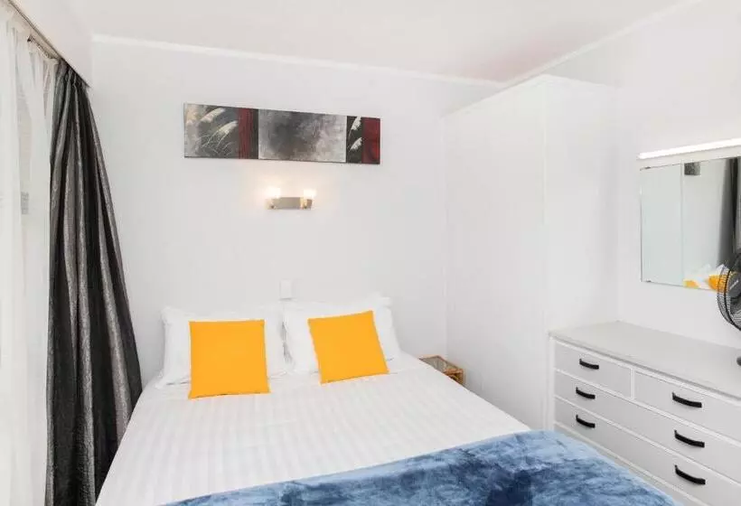 سوییت خانوادگی, Waikanae Beach Motel