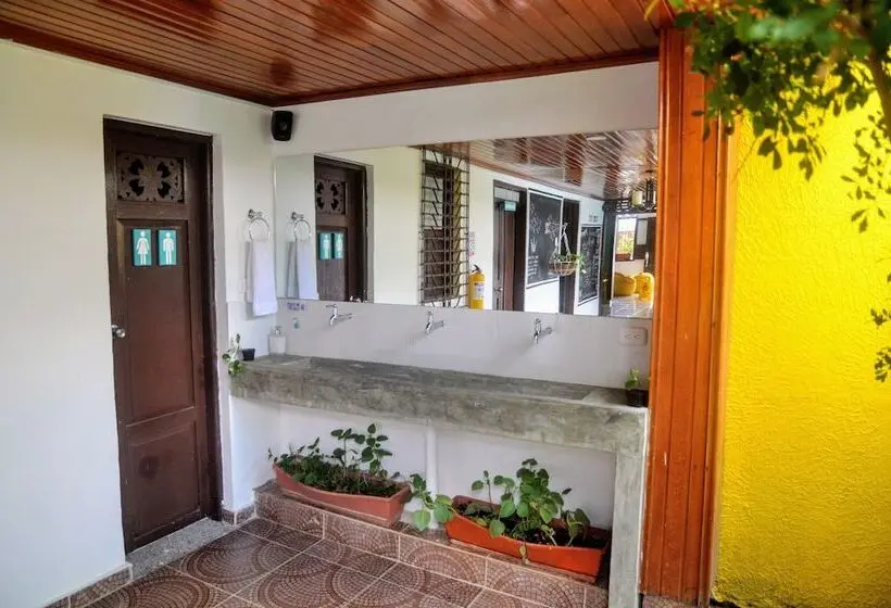デラックスルーム, Bona Vida Hostel