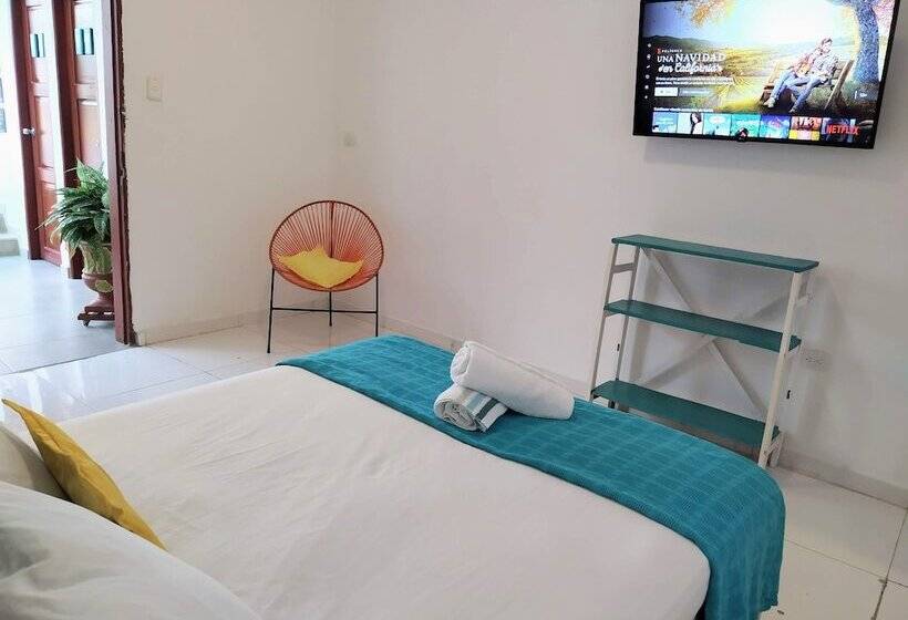 Номер Deluxe, Bona Vida Hostel