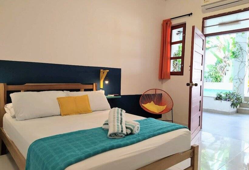 디럭스 룸, Bona Vida Hostel