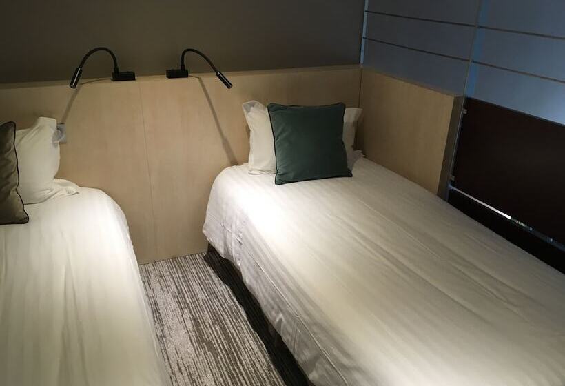 Семейный Номер, Du Casino De Capvern