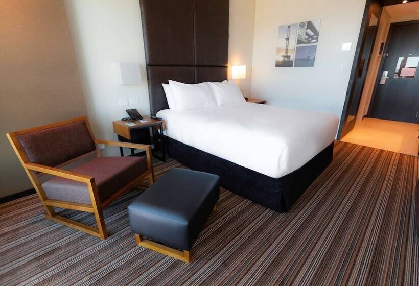 베이직 룸 더블 침대, Hilton Garden Inn Neuquen