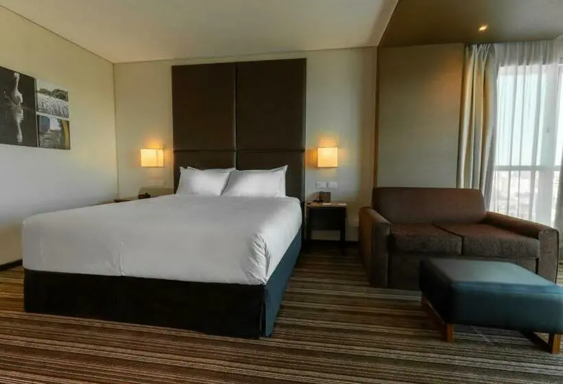 キングサイズベッドのスイートルーム, Hilton Garden Inn Neuquen