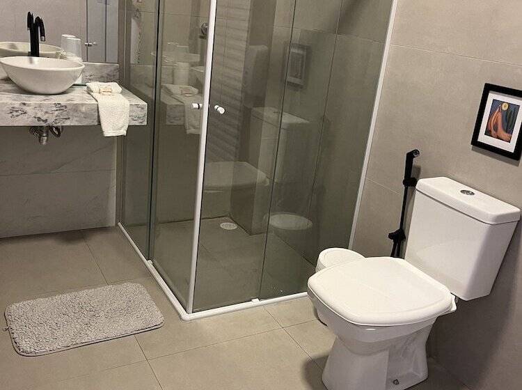 اتاق پریمیوم سه تخته, Pousada Praia Pajuçara