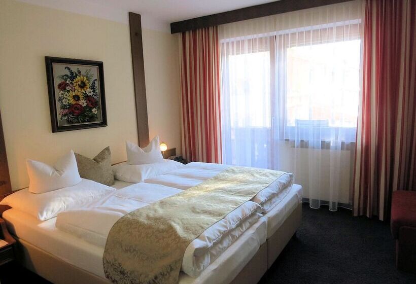 Трехместный Номер Комфорт, Gästehaus Burgi