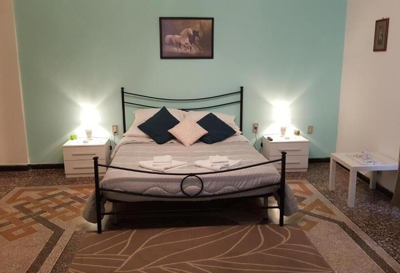 اتاق لوکس, Royal Suite