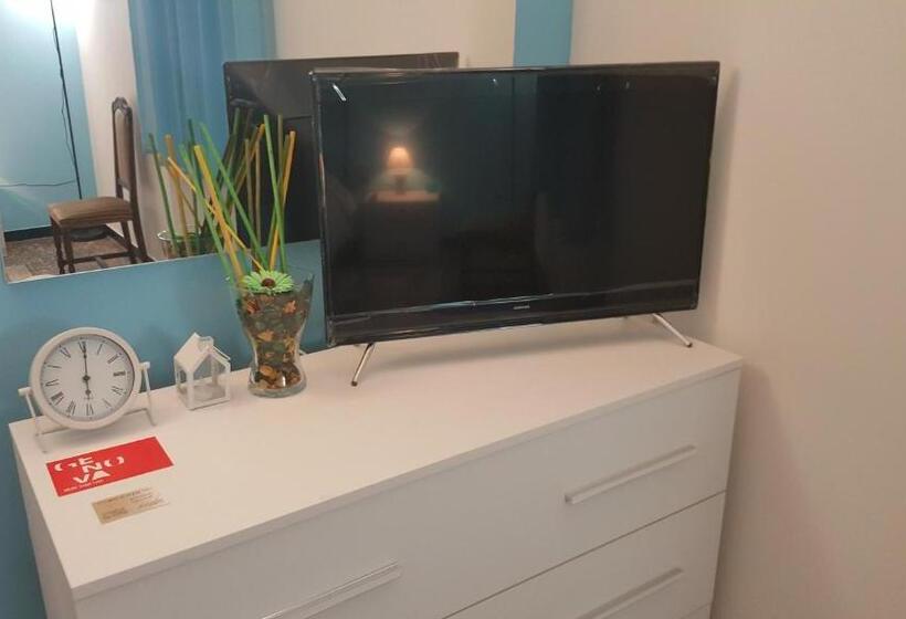 اتاق استاندارد با چشمانداز باغ, Royal Suite