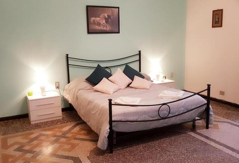 آپارتمان لوکس 1 خوابه, Royal Suite