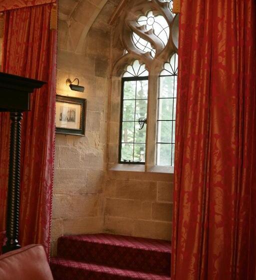 غرفة قياسية, Langley Castle