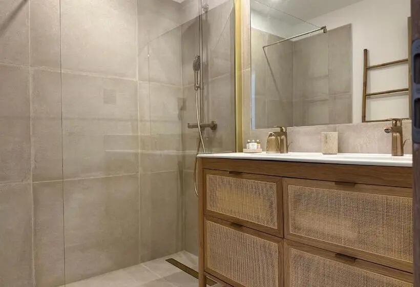 اتاق استاندارد در طبقه همکف, Le Clos Des Sept Palmiers