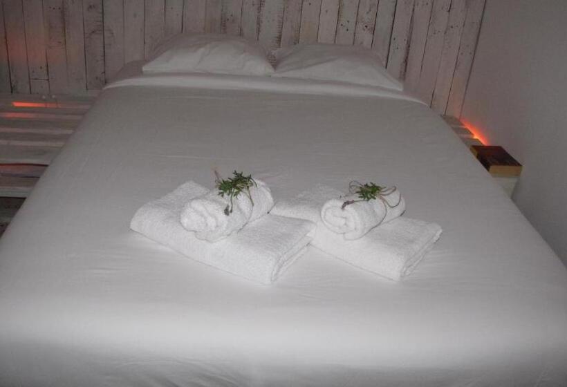 家庭房间共用浴室, Guesthouse Ca Artù