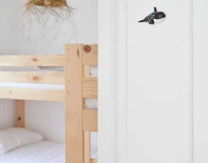 공용 욕실 구비 공동 객실 내의 침대, Caión Surf House Hostel