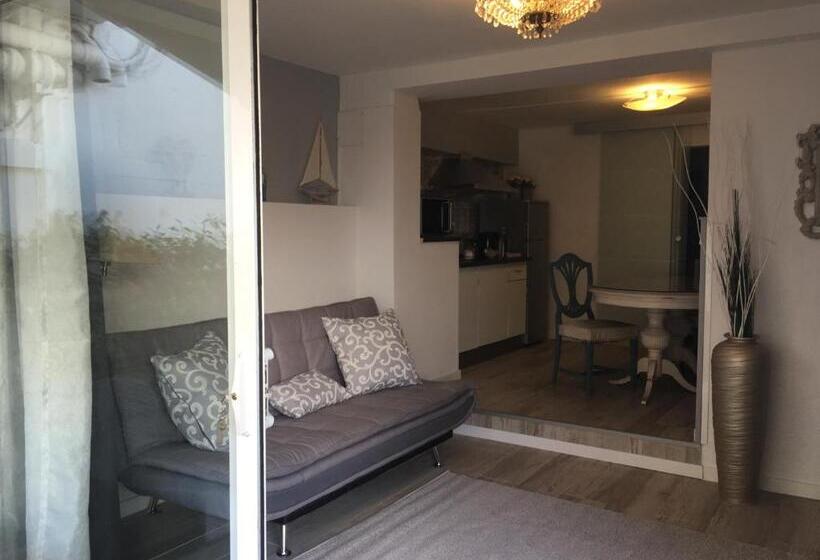 آپارتمان 1 خوابه همکف, Casa Doramas Vv