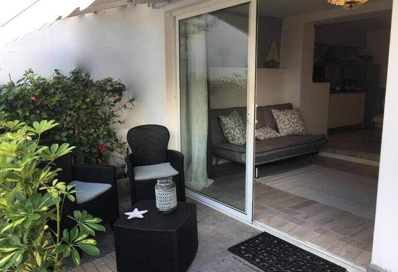 آپارتمان 1 خوابه همکف, Casa Doramas Vv